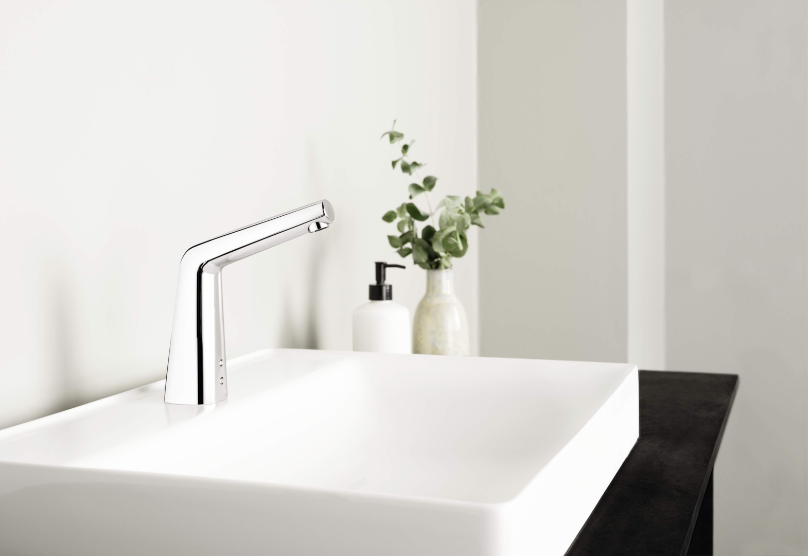 Oras Inspera - Washbasin faucet, 6 V, Bluetooth