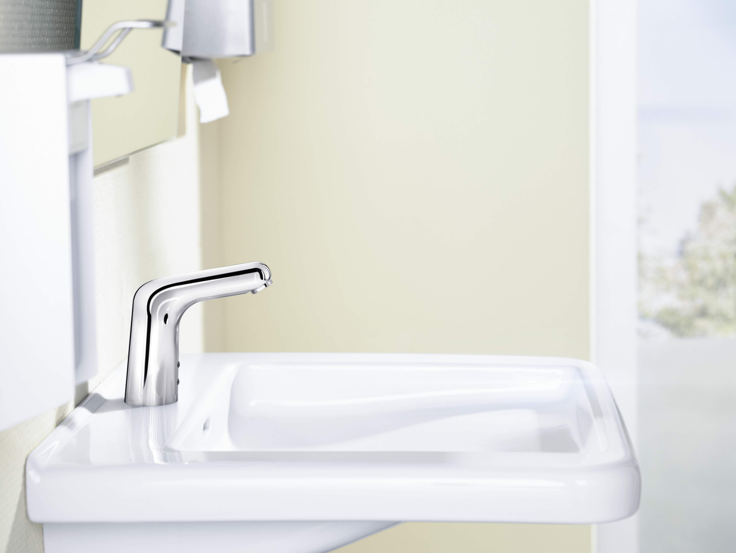 Oras Medipro Protec - Washbasin faucet, 6 V, Bluetooth 5550F