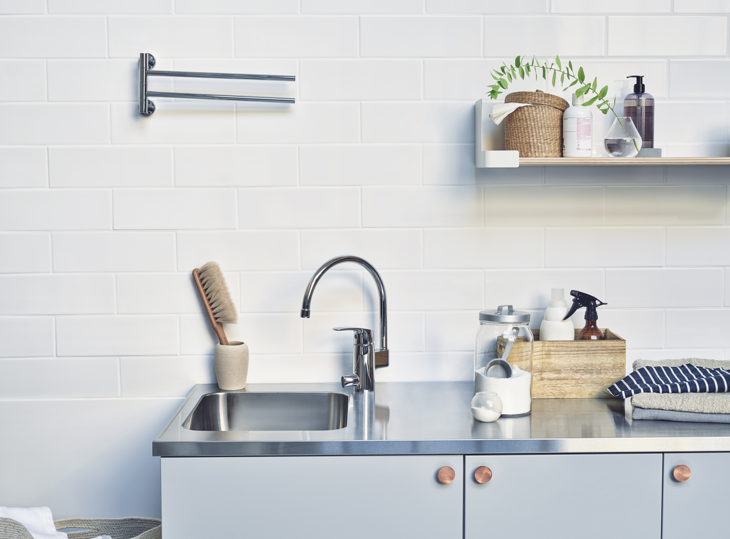 Oras Safira - Kitchen faucet with dishwasher valve 1039F